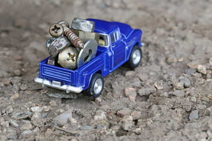 スクラップを運ぶトラックの模型